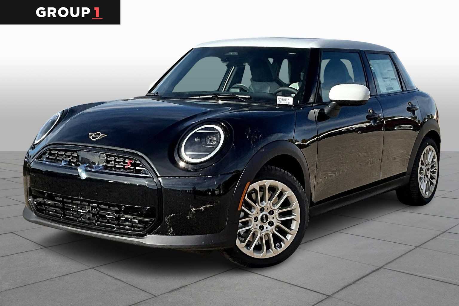 2026 MINI Hardtop 4 Door S's photo