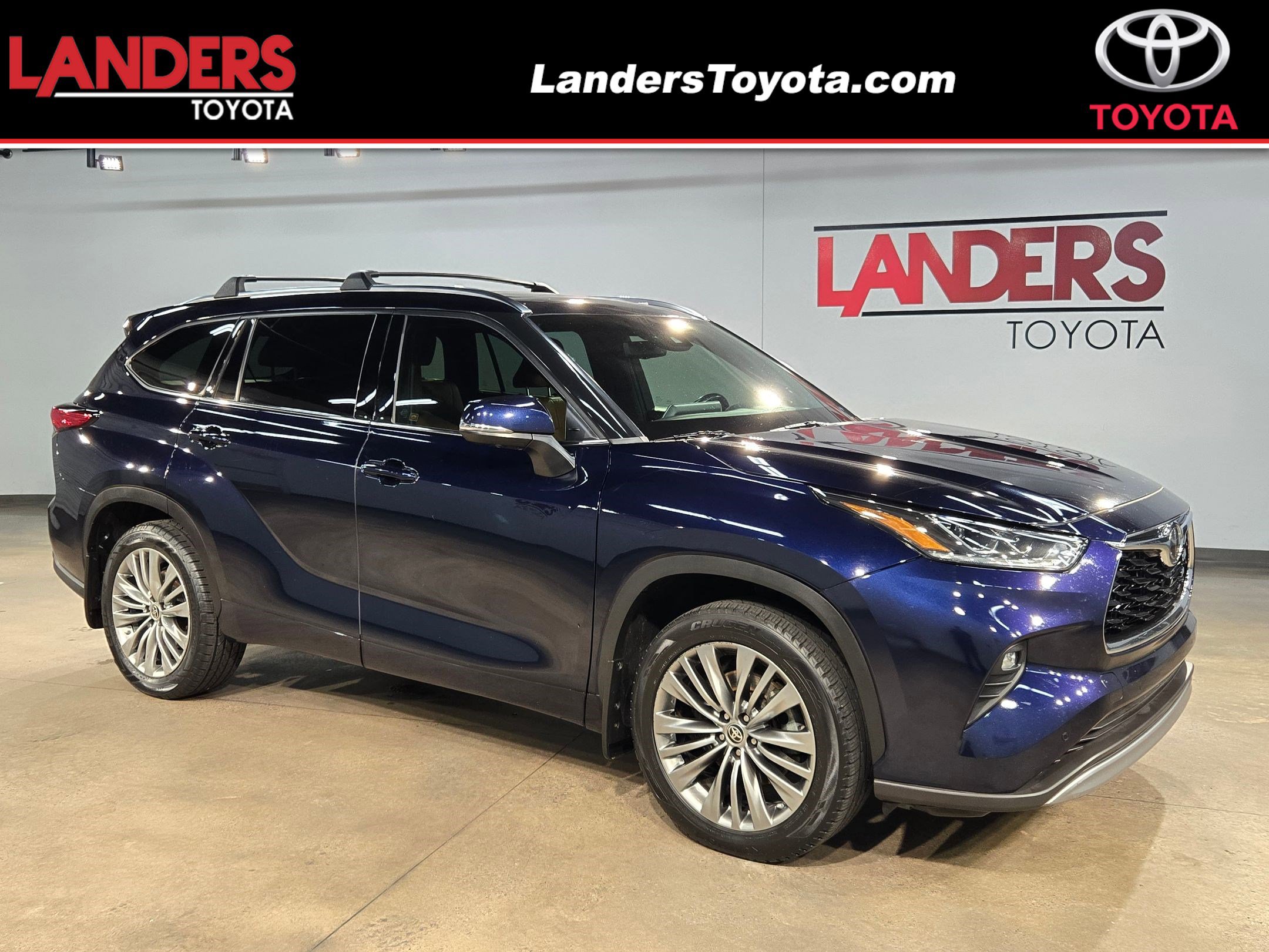 2020 Toyota Highlander Platinum's photo