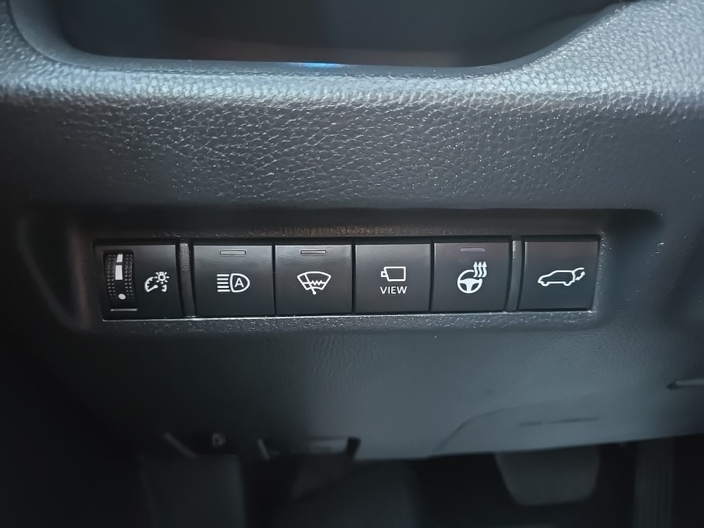 2022 Toyota RAV4 Hybrid XSE photo 45