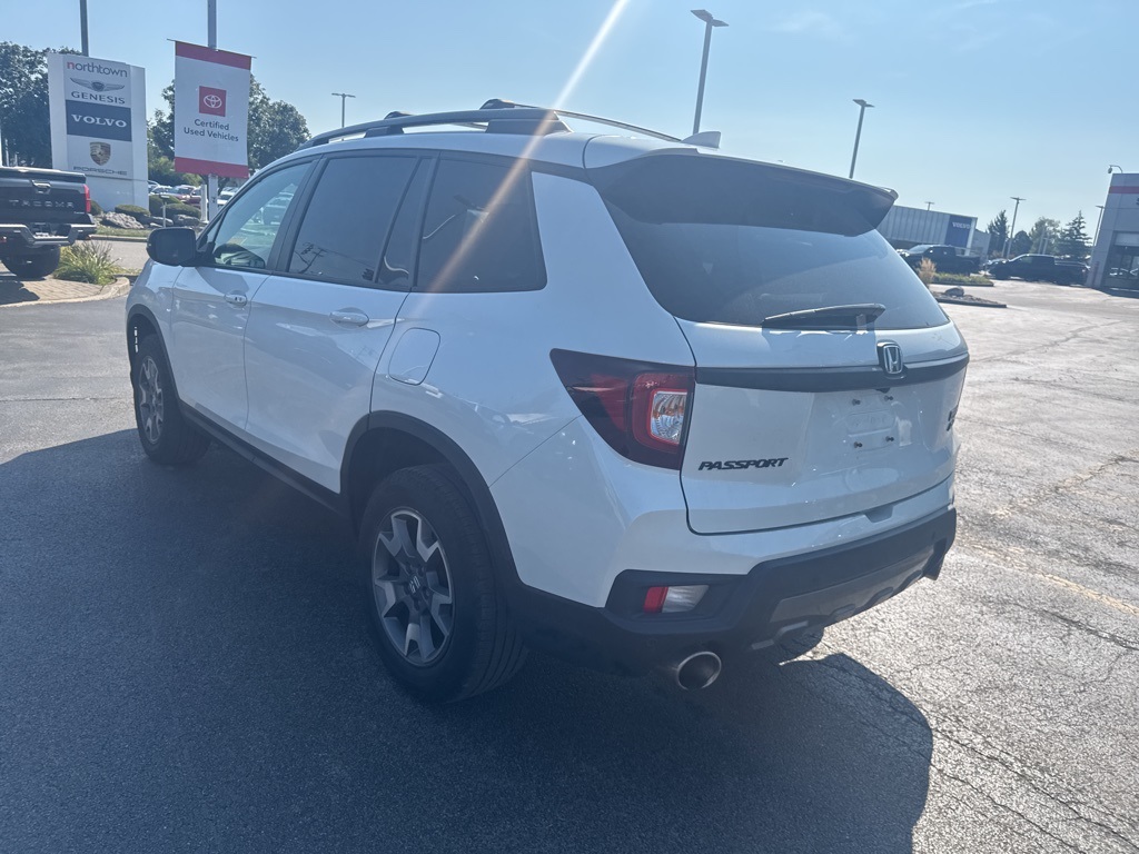 2022 Honda Passport TrailSport photo 4
