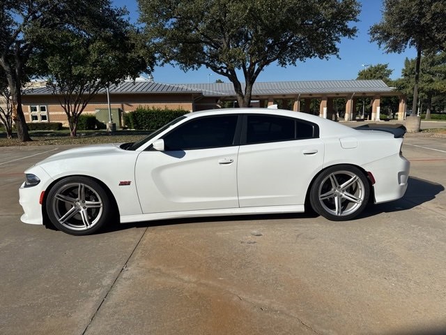 2019 Dodge Charger R/T Scat Pack photo 4