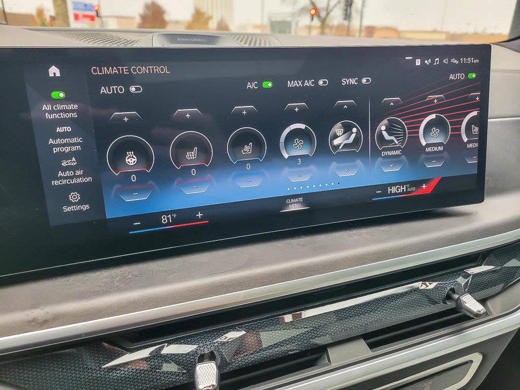 2023 BMW X7 - Image 23