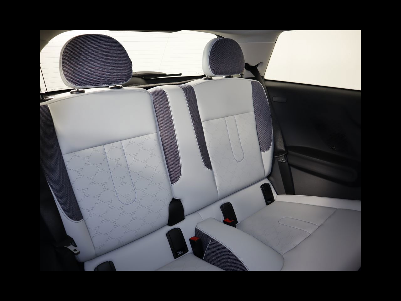 2025 Mini Cooper 2 Door Hardtop Signature photo 22