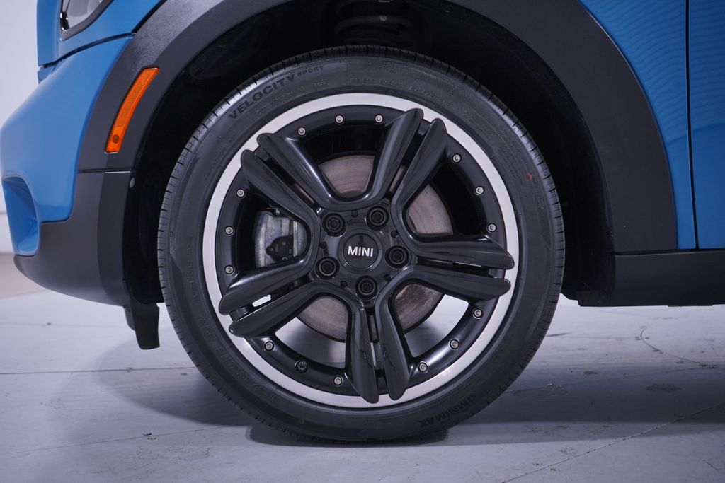 Used 2016 MINI Countryman Countryman S with VIN WMWZC3C5XGWT10376 for sale in Ontario, CA