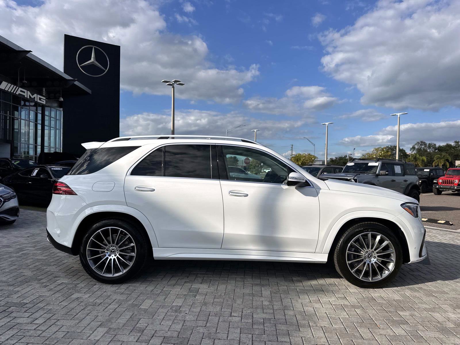 2026 Mercedes Benz GLE 350 photo 3