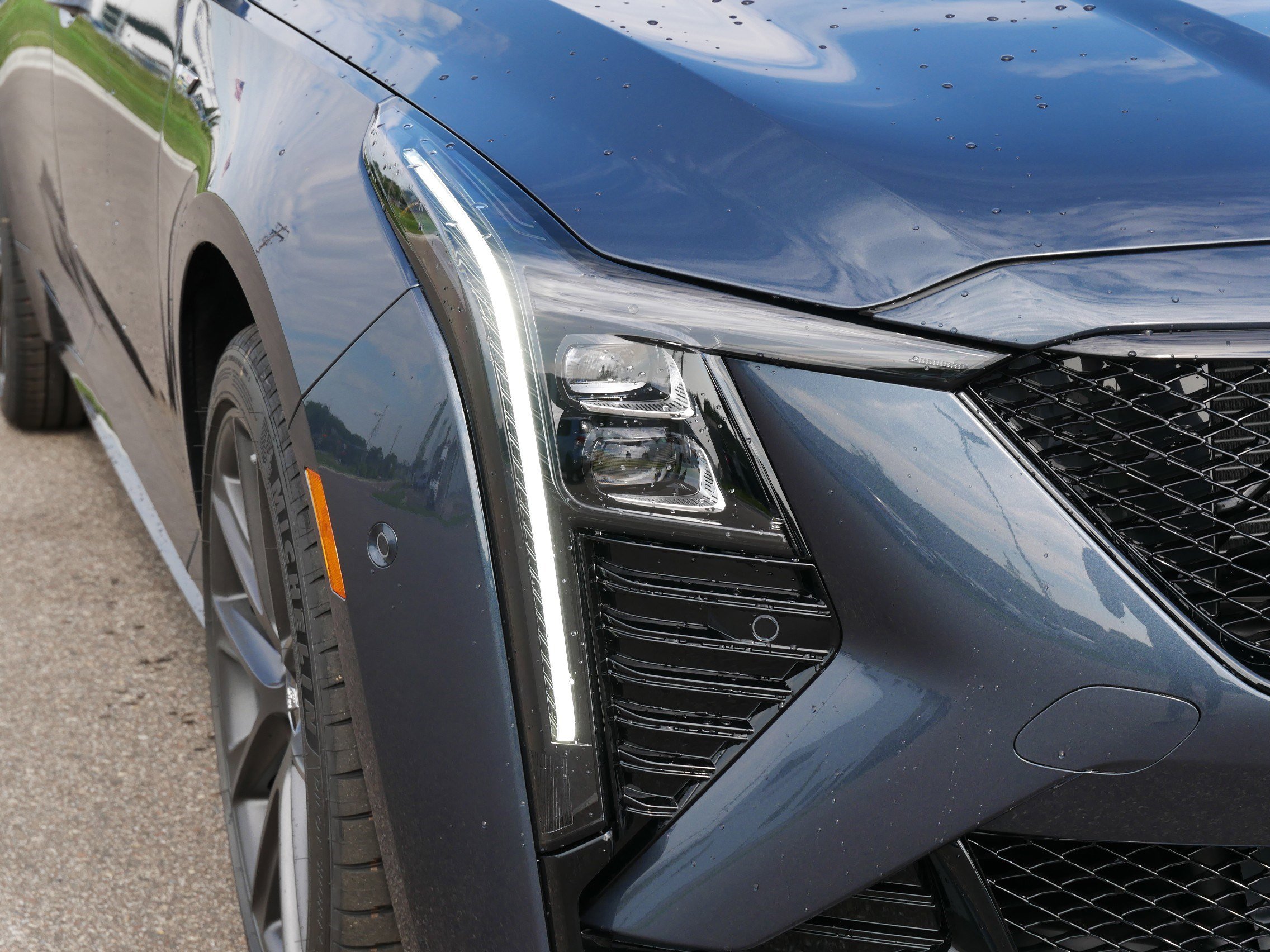 2026 Cadillac CT5 V photo 13