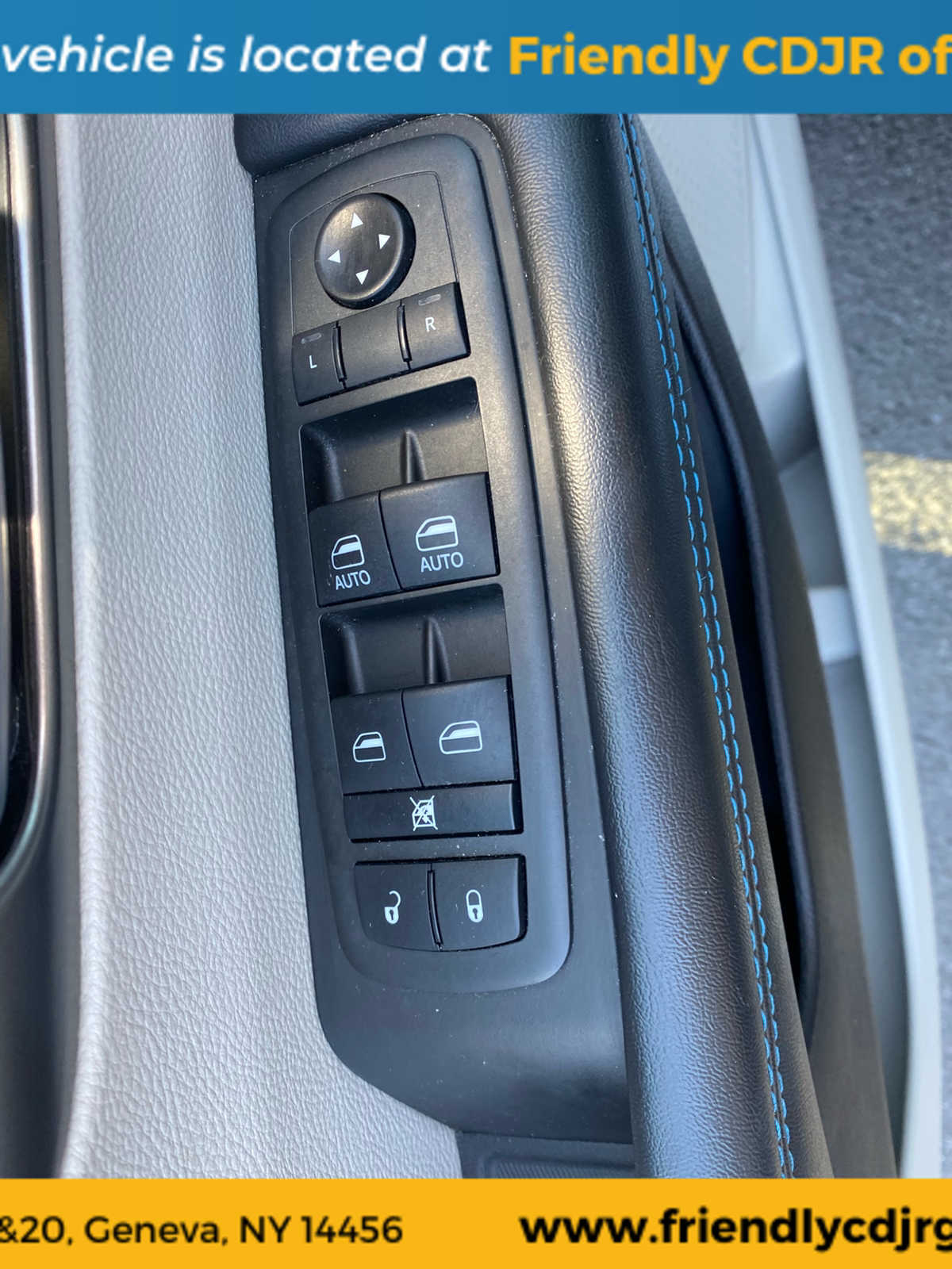 2021 Chrysler Pacifica Touring photo 17