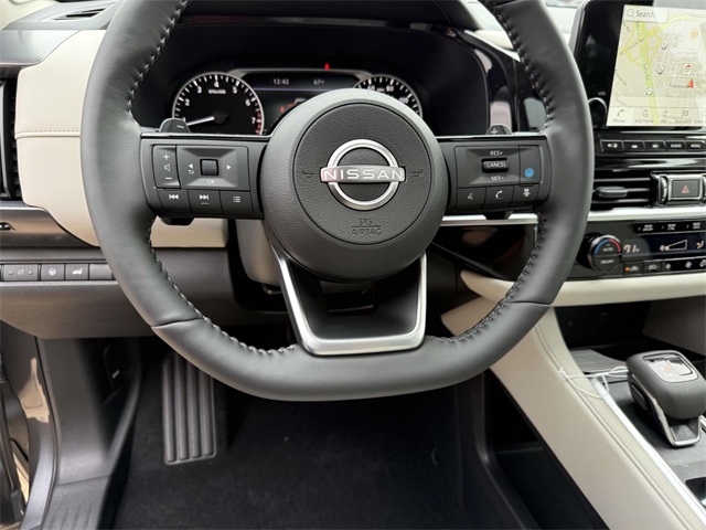 2025 Nissan Pathfinder SL photo 20