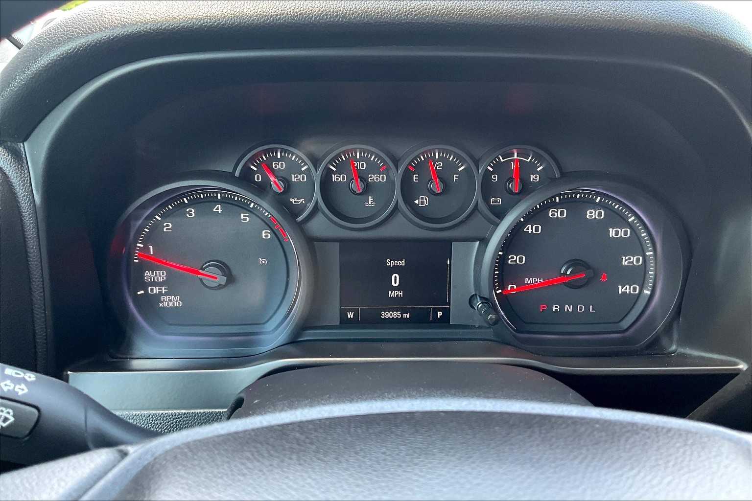 2020 Chevrolet Silverado 1500 Custom photo 24