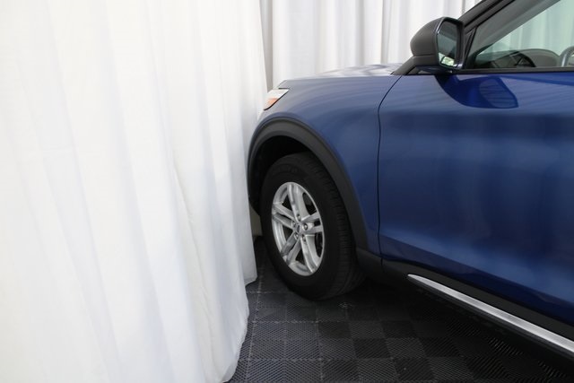 2023 Ford Explorer XLT photo 17