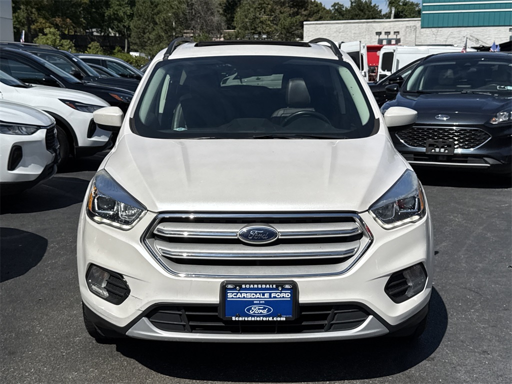 2019 Ford Escape SEL photo 2