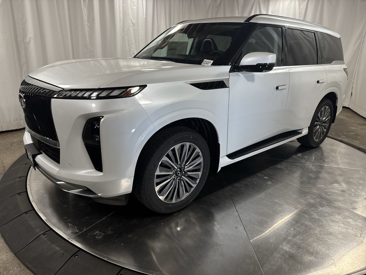 2025 INFINITI QX80 Sensory 4WD's photo