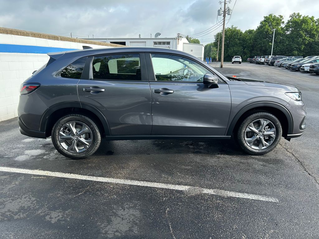 2026 Honda HR-V LX photo 6