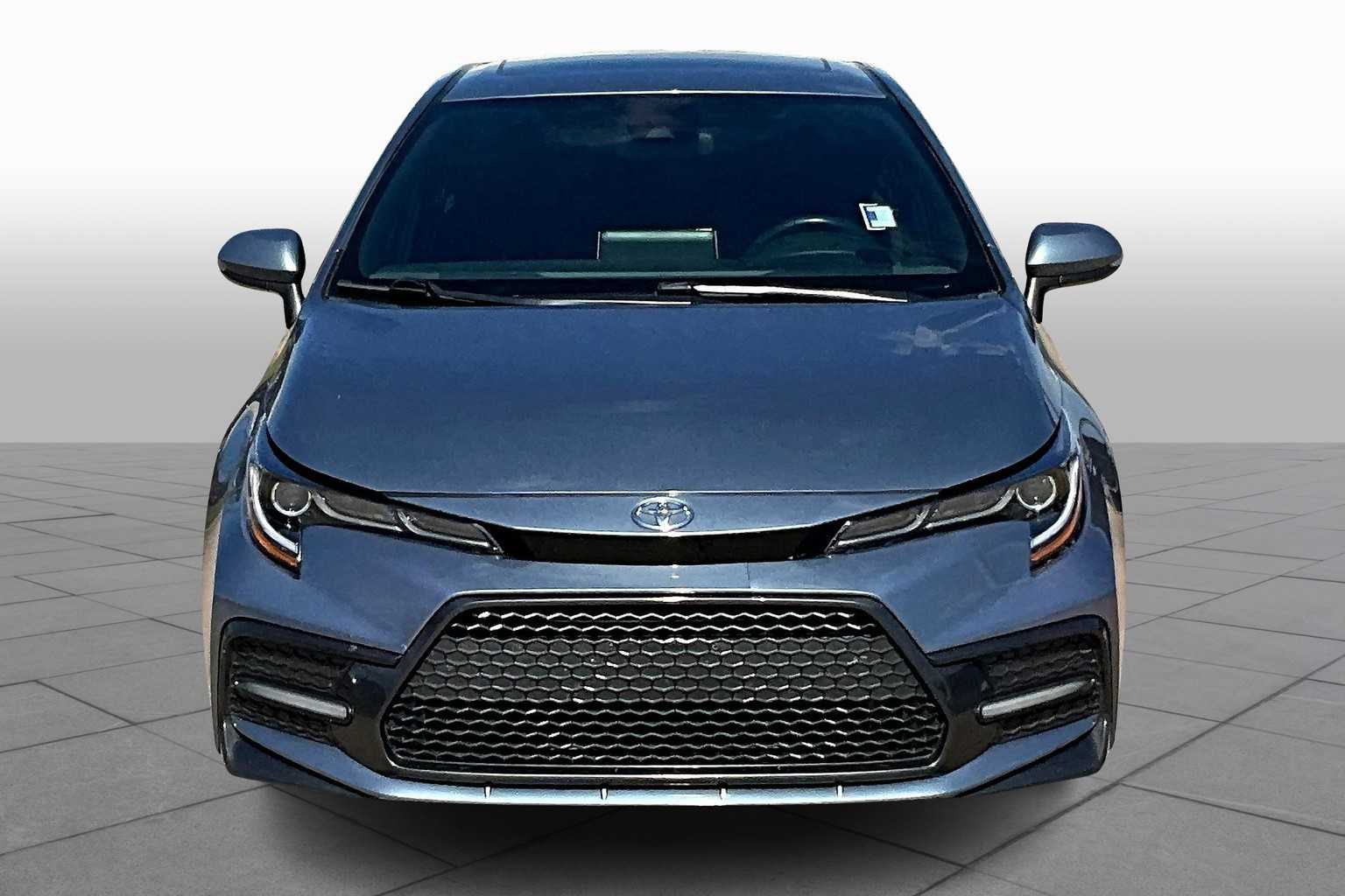 2020 Toyota Corolla SE photo 3