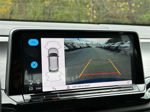 2025 Volkswagen Atlas Cross Sport SE Technology photo 4