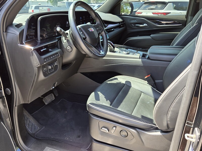 2023 Cadillac Escalade Sport photo 10
