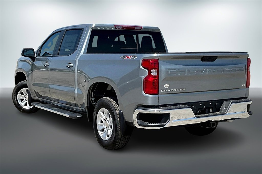 2025 Chevrolet Silverado 1500 LT photo 3