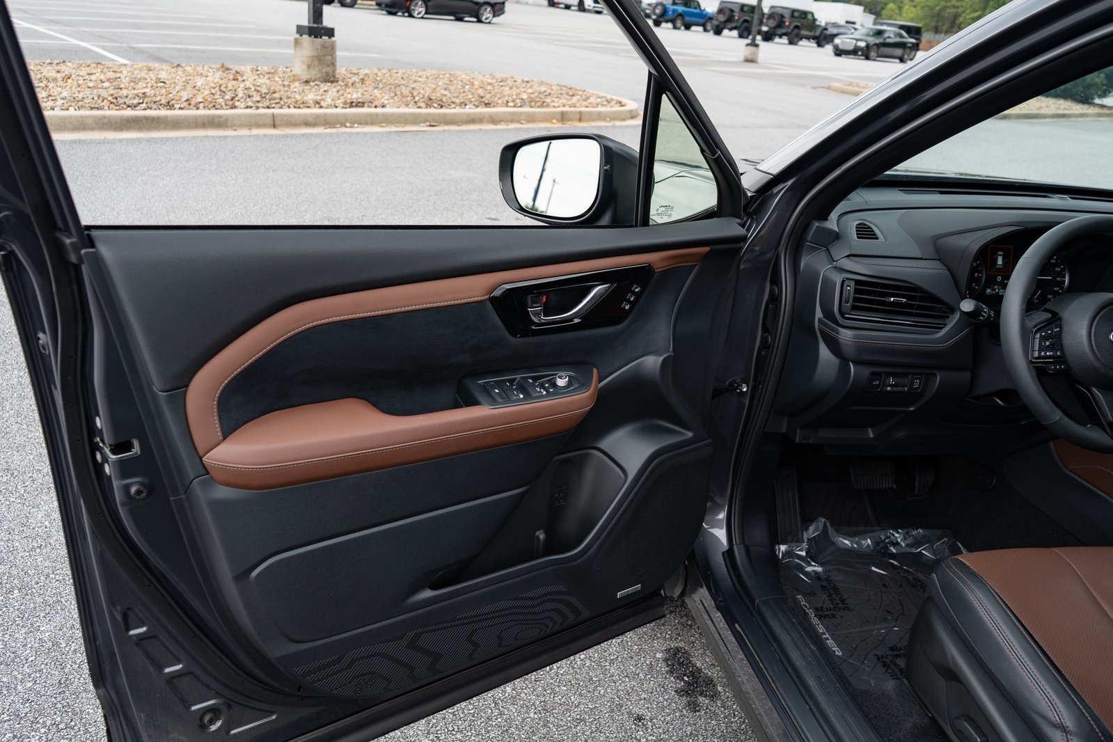 2025 Subaru Forester Touring photo 15