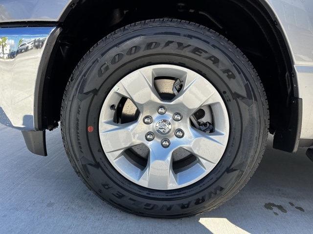 2025 Ram 1500 Tradesman photo 7