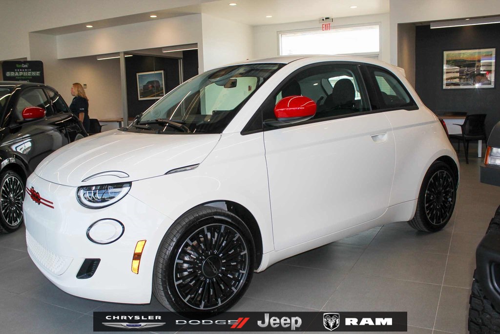 2024 FIAT 500e