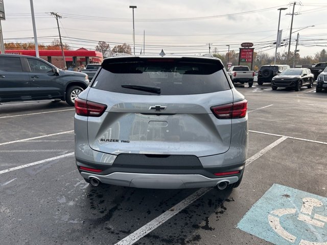 2026 Chevrolet Blazer 2LT photo 2