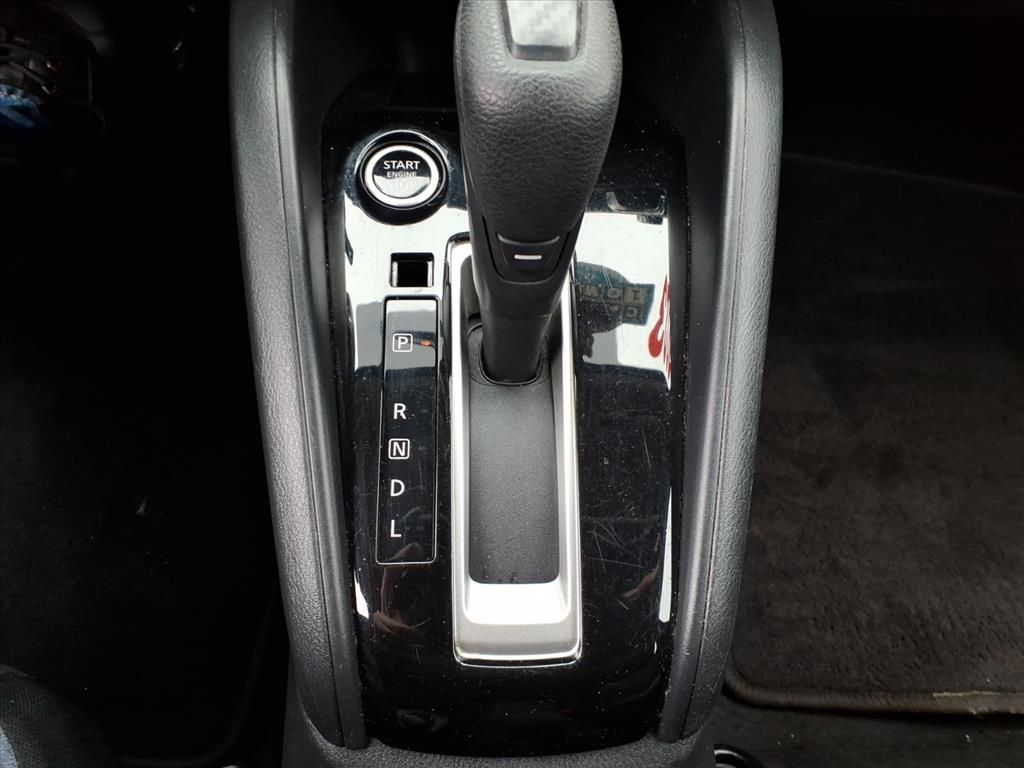 2023 NISSAN VERSA - Image 13