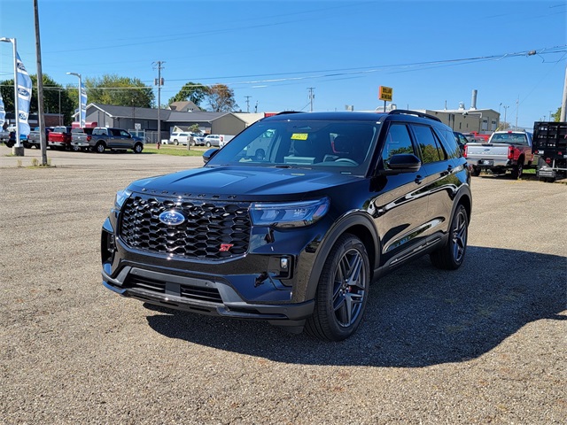 2025 Ford Explorer ST photo 3