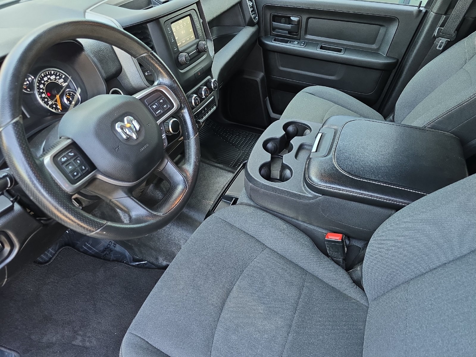 2022 Ram 2500 Tradesman photo 9