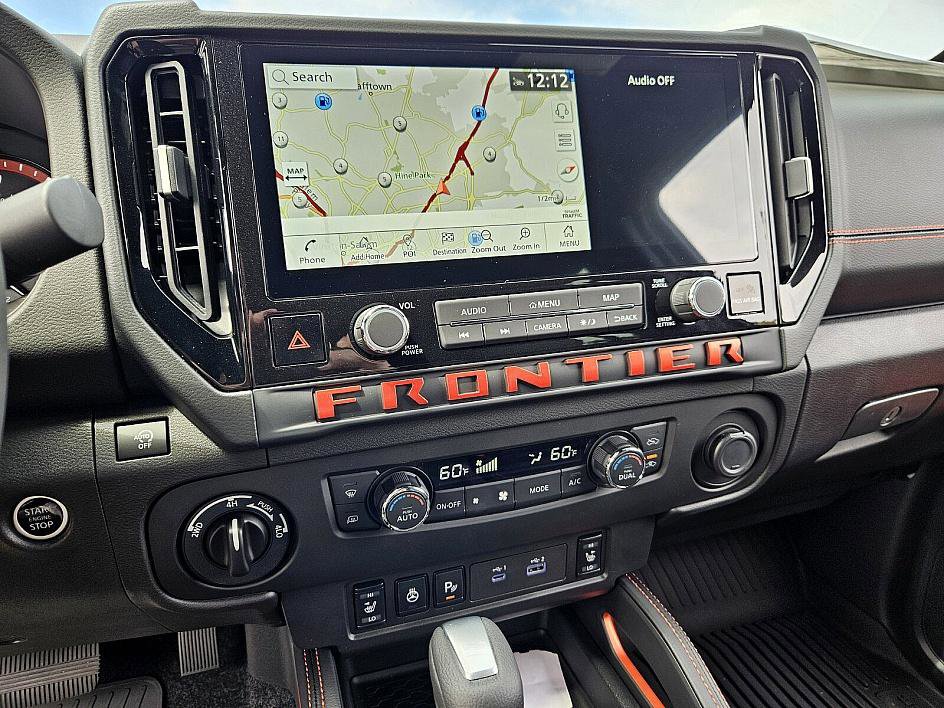 2025 Nissan Frontier Crew Cab PRO-4X photo 17