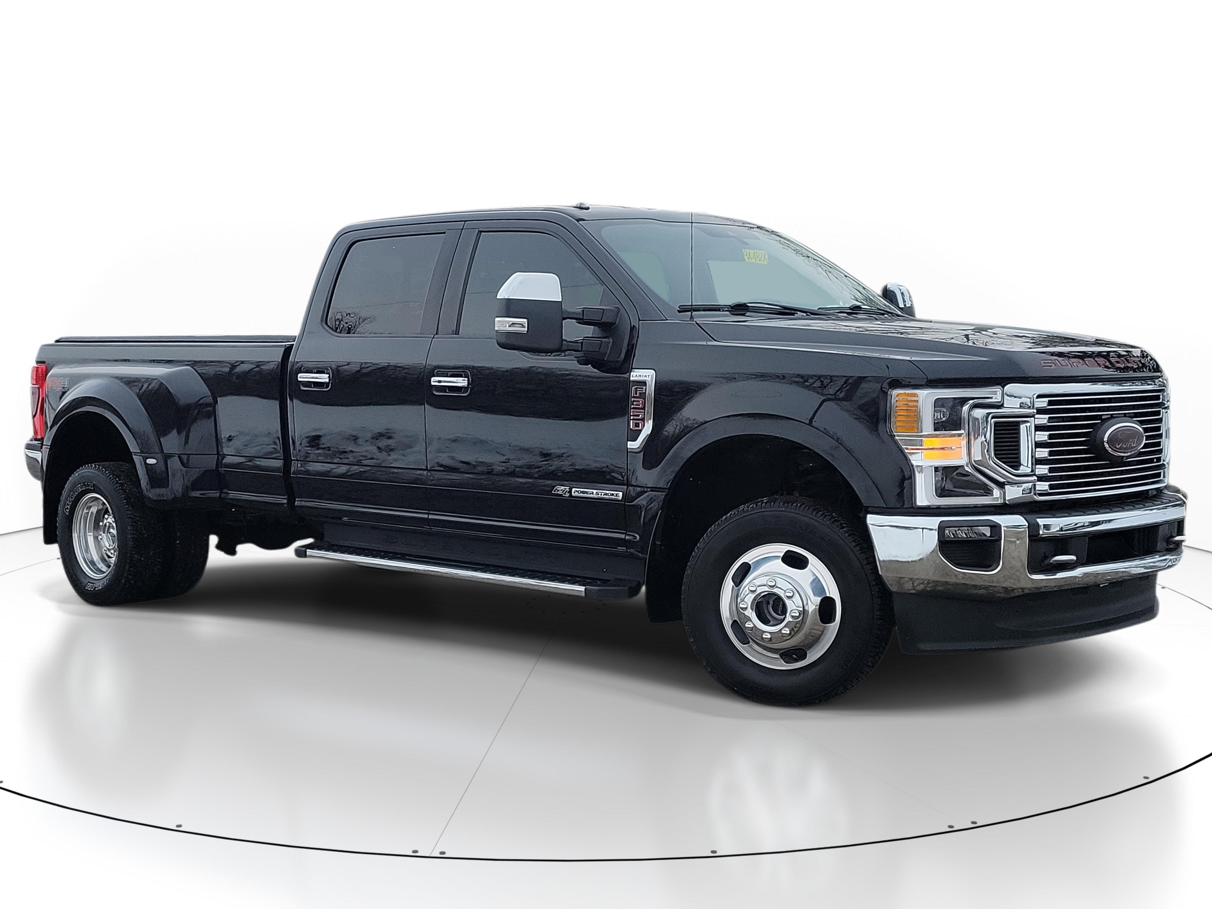 2021 Ford F-350 Super Duty Lariat's photo