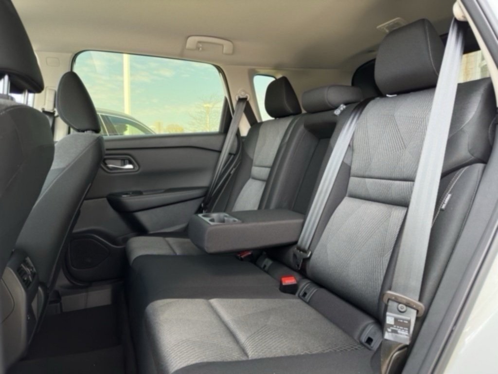 2026 Nissan Rogue SV photo 19