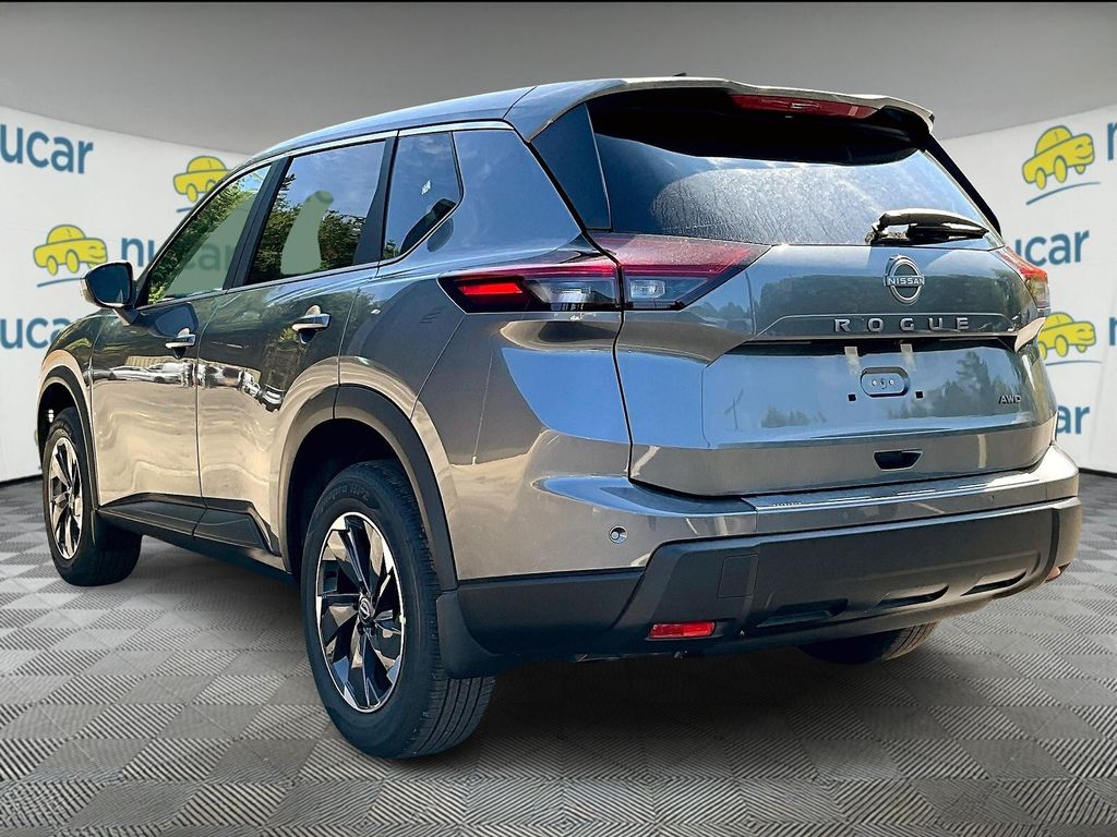 2026 Nissan Rogue SV photo 3