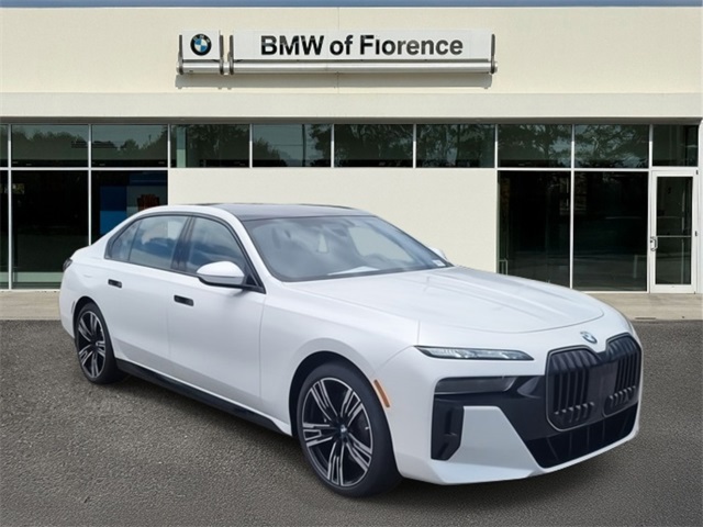2025 BMW 7 Series 760i's photo