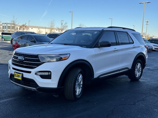 2023 Ford Explorer XLT photo 2