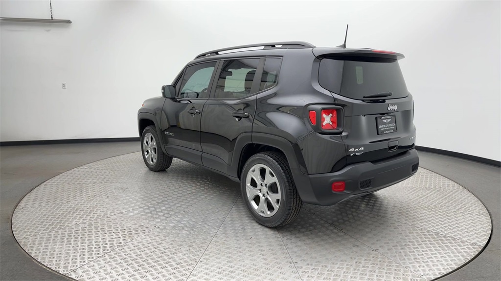 2022 Jeep Renegade Limited photo 4