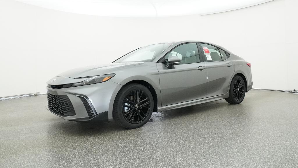 2025 Toyota Camry SE photo 3