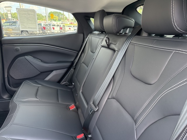 2025 Ford Mustang Mach-E Premium photo 22