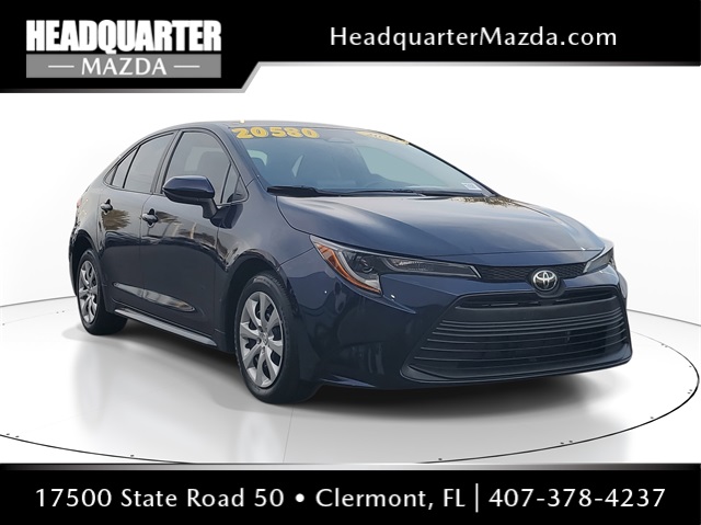 2024 Toyota Corolla LE's photo