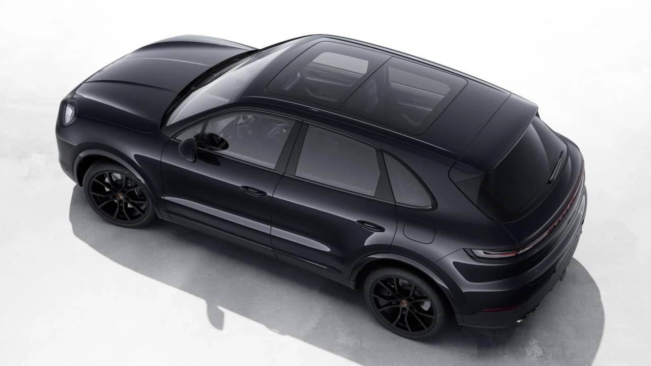2026 Porsche Cayenne E-Hybrid photo 3