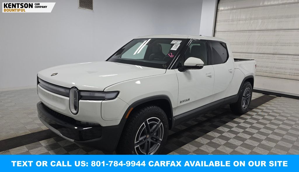 2025 Rivian R1T Adventure's photo