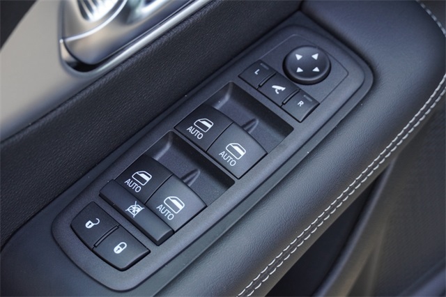 2025 Chrysler Pacifica Limited photo 20
