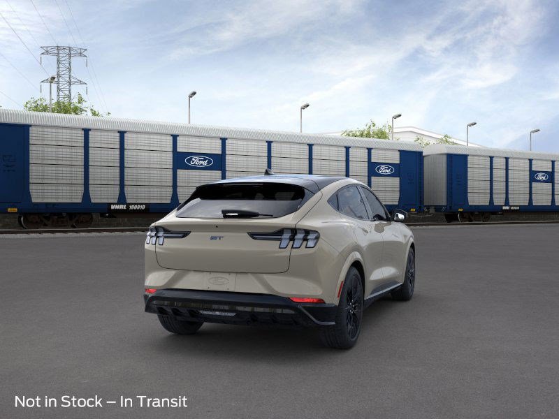 2025 Ford Mustang Mach-E GT photo 5
