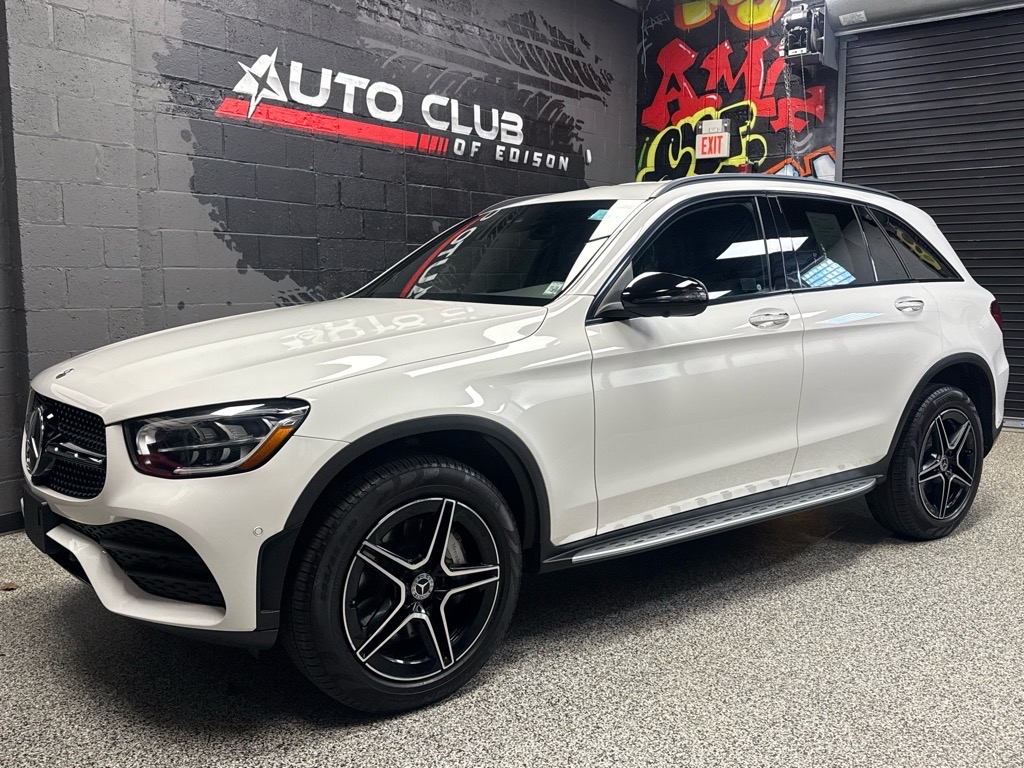 2022 Mercedes Benz GLC 300 4MATIC photo 2