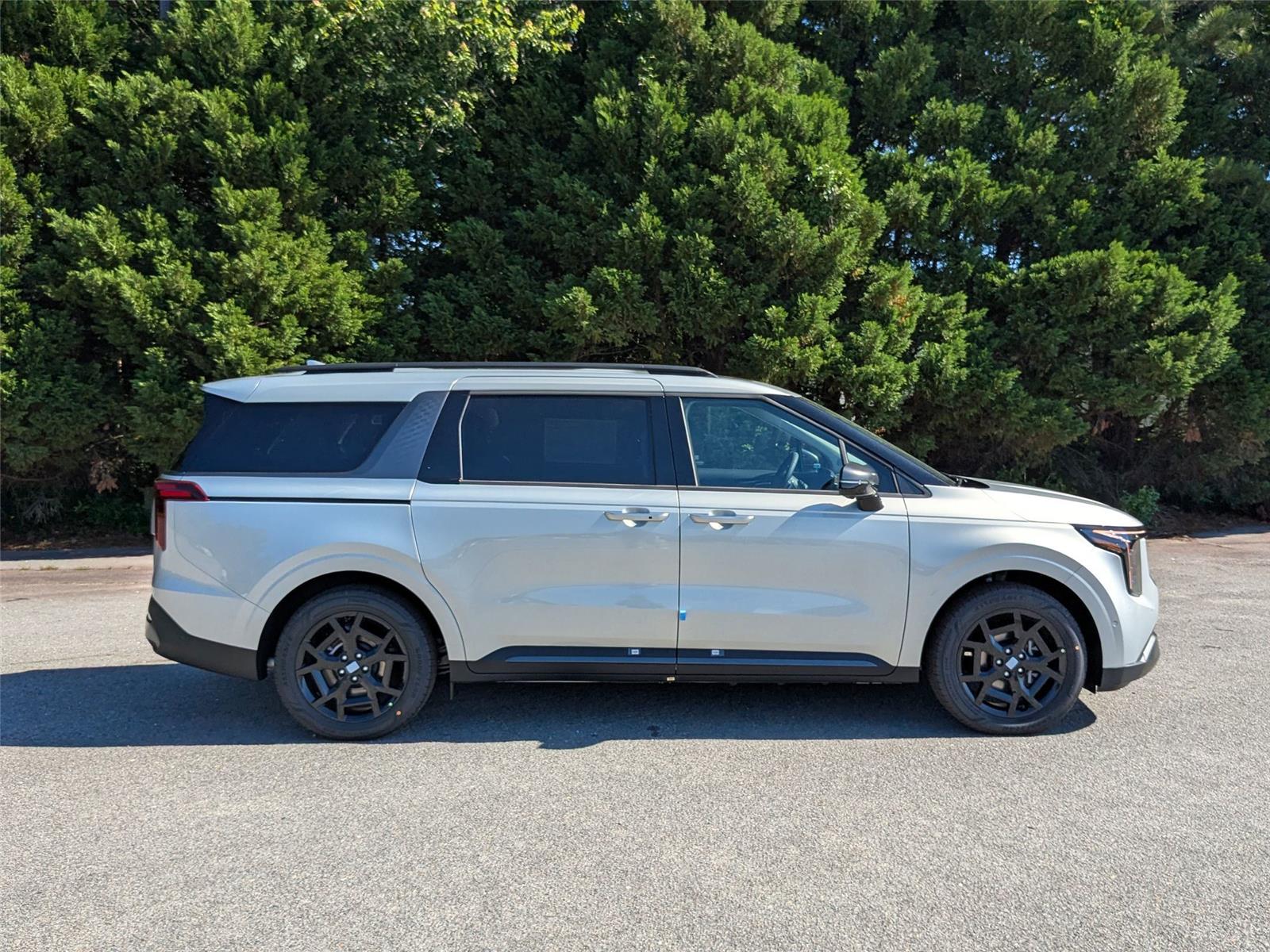 2025 Kia Carnival SX Prestige photo 6