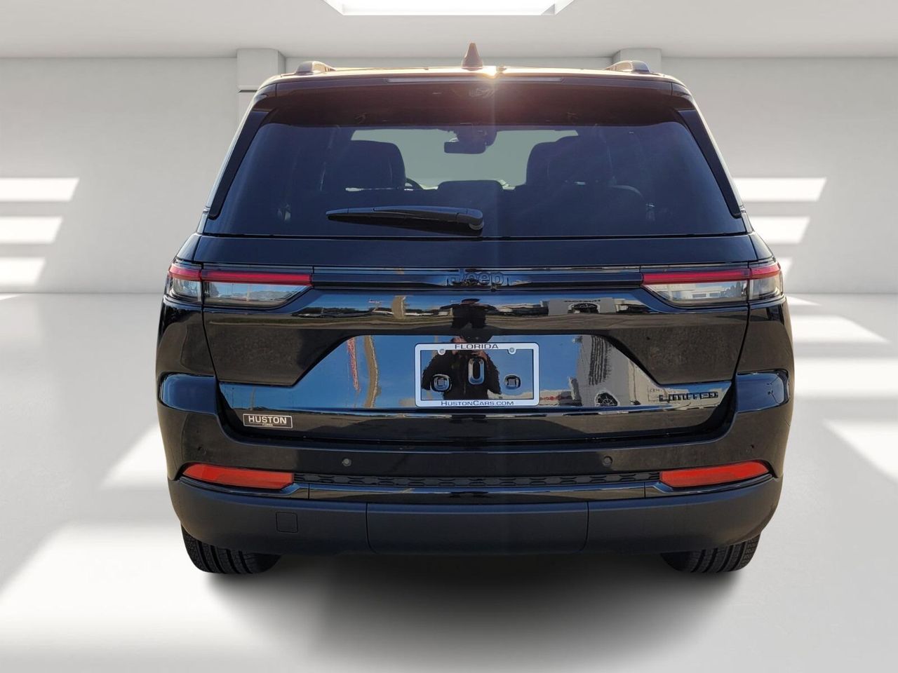2025 Jeep Grand Cherokee Limited photo 4
