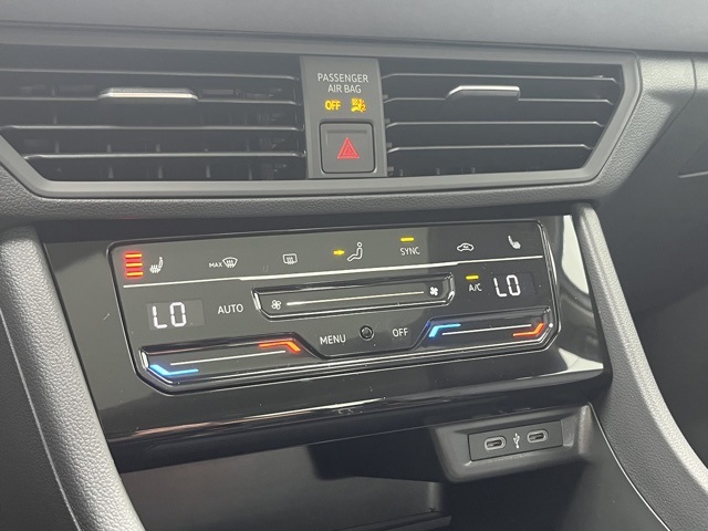 2026 Volkswagen Jetta SE photo 38