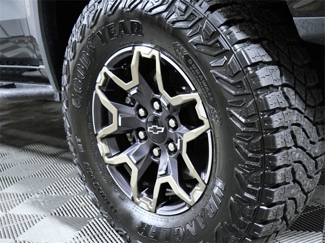 Used 2024 Chevrolet Colorado ZR2 with VIN 1GCPTFEK6R1268819 for sale in Apple Valley, Minnesota