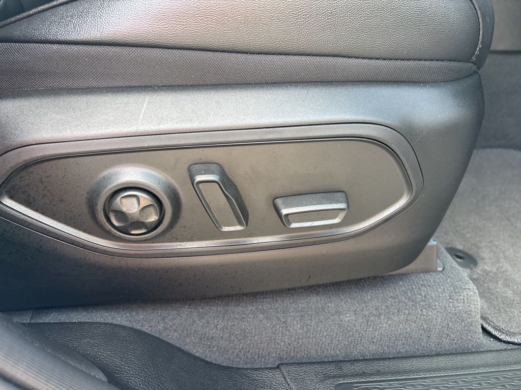 2023 Jeep Cherokee 4xe photo 20