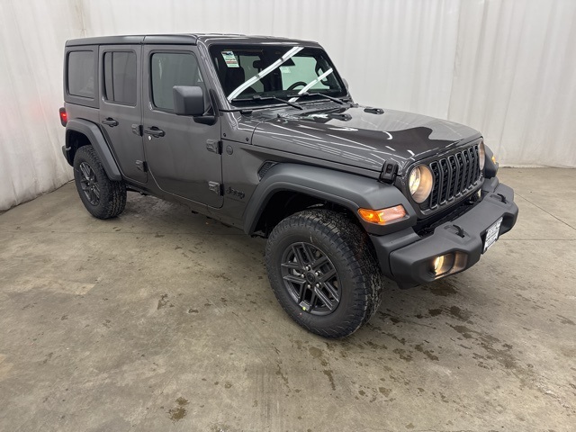 2026 Jeep Wrangler 4-Door Sport S's photo
