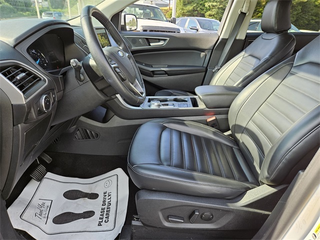 2024 Ford Edge SEL photo 8